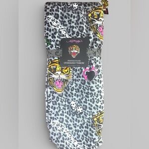 Ed Hardy Oversized Plush Throw Black Gray Leopard Tiger Hearts Dice 60x70  NWT